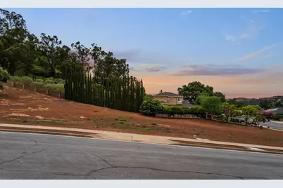 640 Sparhawk Dr, Morgan Hill, CA 95037 - Photo 20