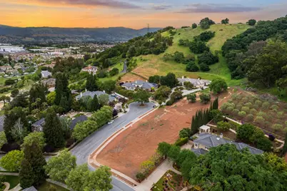 640 Sparhawk Dr, Morgan Hill, CA 95037 - Photo 14