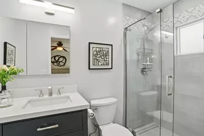 2501 Tolworth Dr, San Jose, CA 95128 - Photo 32