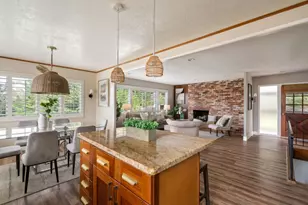 1114 Sheila Ln, Pacifica, CA 94044 - Photo 14