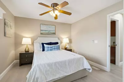 14685 Oka Rd 11, Los Gatos, CA 95032 - Photo 18