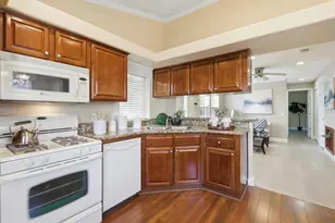 14685 Oka Rd 11, Los Gatos, CA 95032 - Photo 8