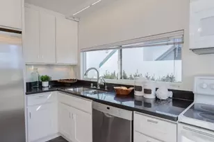 865 Balboa Ln, Foster City, CA 94404 - Photo 8