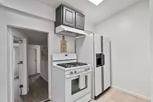 49 Hawkins St, Hollister, CA 95023 - Photo 10