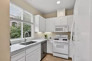 3530 Jasmine Cir, San Jose, CA 95135 - Photo 14