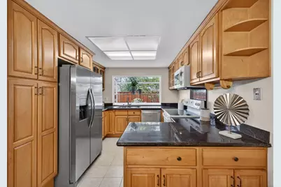 20022 Northcrest Sq, Cupertino, CA 95014 - Photo 12