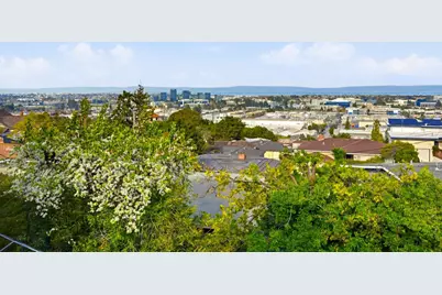 1609 Molitor Rd, Belmont, CA 94002 - Photo 22