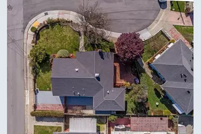 10 Colegrove Ct, San Mateo, CA 94403 - Photo 28