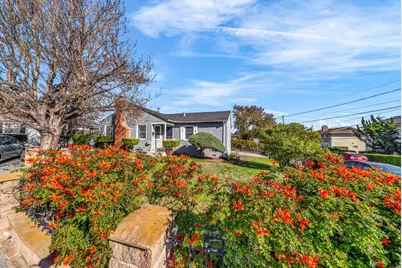 10 Colegrove Ct, San Mateo, CA 94403 - Photo 2