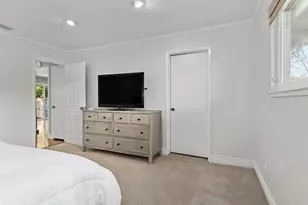 1 Comstock Queen Ct, Mountain View, CA 94043 - Photo 10