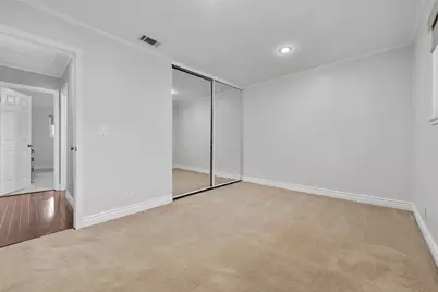 1 Comstock Queen Ct, Mountain View, CA 94043 - Photo 12