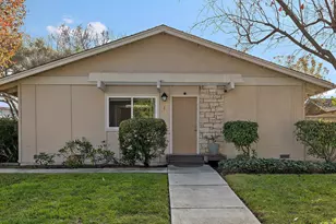 1 Comstock Queen Ct, Mountain View, CA 94043 - Photo 2