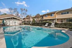 1 Comstock Queen Ct, Mountain View, CA 94043 - Photo 18