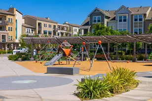 346 Circuit Wy, Mountain View, CA 94043 - Photo 56