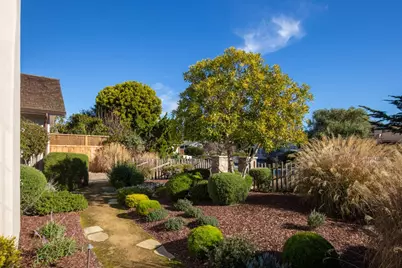 26334 River Park Pl, Carmel, CA 93923 - Photo 20