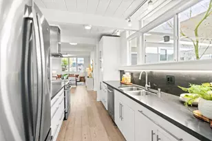 3773 Redwood Cir, Palo Alto, CA 94306 - Photo 20