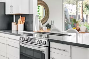 3773 Redwood Cir, Palo Alto, CA 94306 - Photo 18