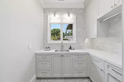 530 Barbara Way, Hillsborough, CA 94010 - Photo 20