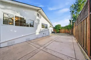 225 W Meadow Dr, Palo Alto, CA 94306 - Photo 44