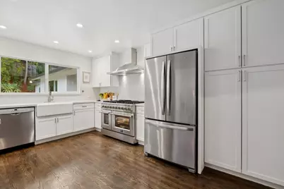 3032 Arguello Dr, Burlingame, CA 94010 - Photo 18