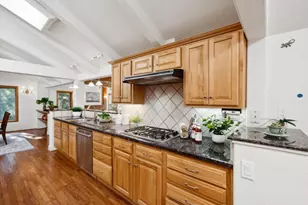 21386 Sunnyside Rd, Los Gatos, CA 95033 - Photo 18