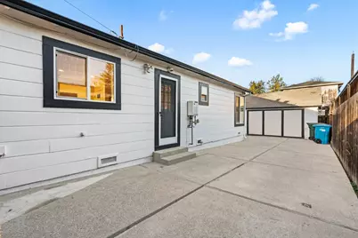 223 San Carlos Ave, Redwood City, CA 94061 - Photo 36