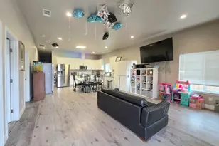 3391 E Hills Dr, San Jose, CA 95127 - Photo 2