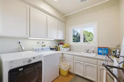 2930 Privet Dr, Hillsborough, CA 94010 - Photo 52