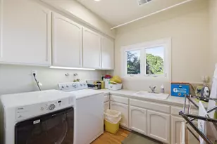 2930 Privet Dr, Hillsborough, CA 94010 - Photo 52