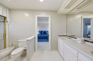 2930 Privet Dr, Hillsborough, CA 94010 - Photo 82