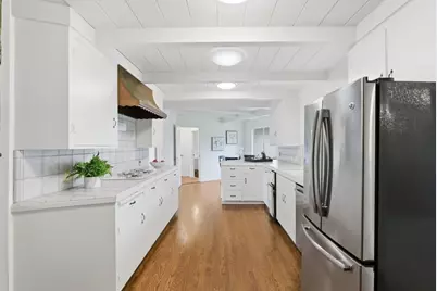 10915 Mora Dr, Los Altos Hills, CA 94024 - Photo 14