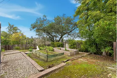 10915 Mora Dr, Los Altos Hills, CA 94024 - Photo 32
