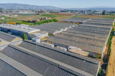 371 Calabasas Rd, Watsonville, CA 95076 - Photo 22