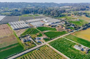 371 Calabasas Rd, Watsonville, CA 95076 - Photo 4