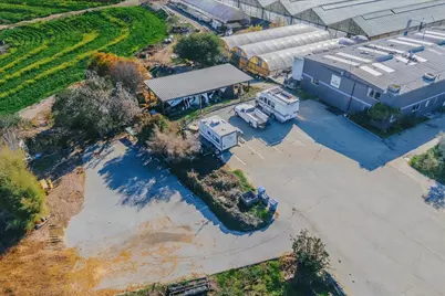 371 Calabasas Rd, Watsonville, CA 95076 - Photo 16