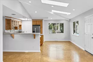 860 Sunset Dr, Pacific Grove, CA 93950 - Photo 10