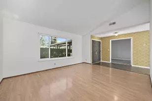 690 Albion Dr, San Jose, CA 95136 - Photo 4