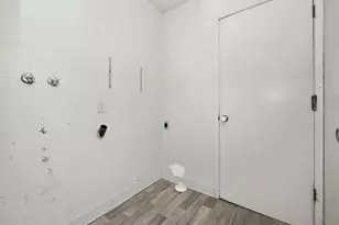 690 Albion Dr, San Jose, CA 95136 - Photo 14