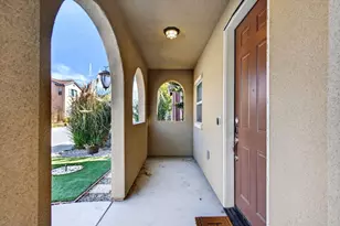 301 Slate Ave, Hollister, CA 95023 - Photo 6