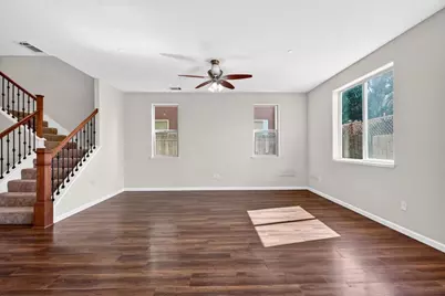 301 Slate Ave, Hollister, CA 95023 - Photo 14