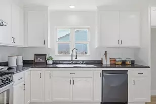 2370 Ralmar Ave, East Palo Alto, CA 94303 - Photo 16