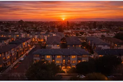 925 De Guigne Dr 4, Sunnyvale, CA 94085 - Photo 2