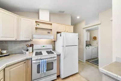 998 38th Ave 9, Santa Cruz, CA 95062 - Photo 18