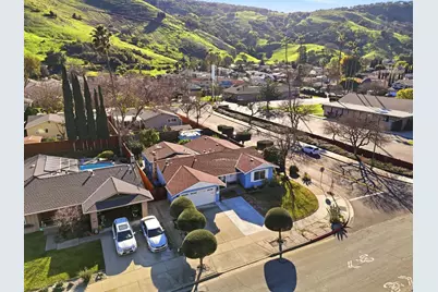 366 Curie  Drive Dr, San Jose, CA 95119 - Photo 36