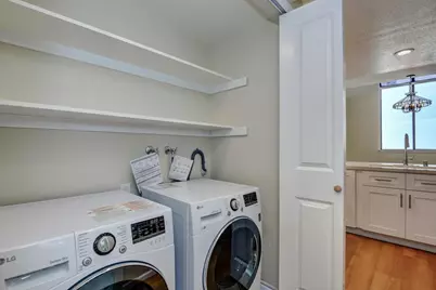 20323 Pinntage Pkwy, Cupertino, CA 95014 - Photo 12