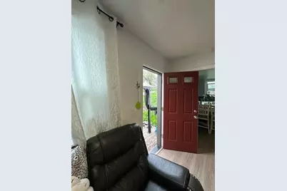 39 N Monterey St, Hollister, CA 95023 - Photo 10