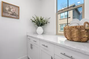 1070 Darwin Ter 4, Sunnyvale, CA 94085 - Photo 24