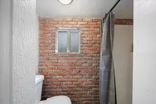 409 Smile Pl, Redding, CA 96001 - Photo 38