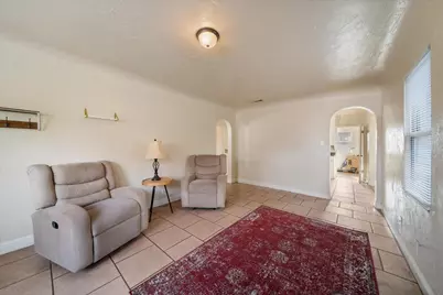 409 Smile Pl, Redding, CA 96001 - Photo 4