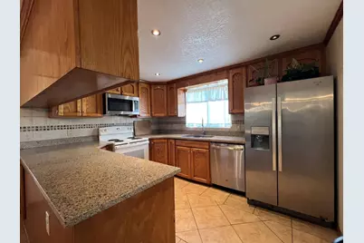 2126 McKinley Ct, Los Banos, CA 93635 - Photo 8